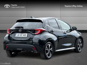 Toyota Yaris YARIS HYBRID LUNASPORT - Image 2