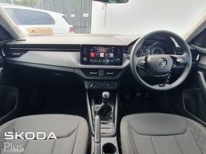 Skoda Kamiq Ambition 1.0TSI 110HP Reverse Camera 6 - Image 2