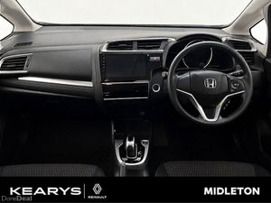 Honda Fit DAA-GP5 - Image 4