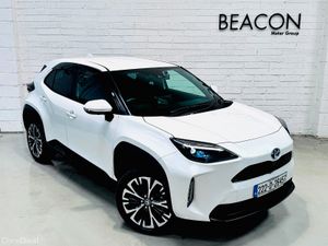 2022*7,000 MILES*HYBRID SPORT TOYOTA YAIRS CROSS Z - Image 2