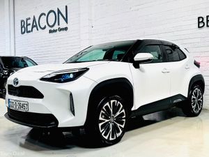 2022*7,000 MILES*HYBRID SPORT TOYOTA YAIRS CROSS Z - Image 3