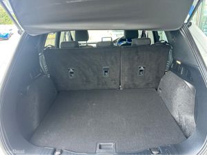 Ford Kuga TITANIUM 1.5 TD 120 S6.2 M6 F 4DR - Image 2