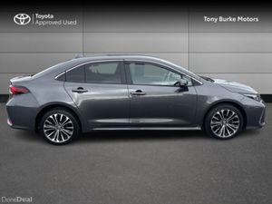 Toyota Corolla Saloon - LUNASPORT Edition - 1.8 Hy - Image 3