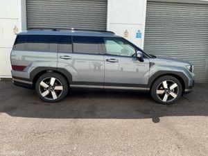 Hyundai Santa Fe PREMIUM PHEV ** Only 3000km ** - Image 4