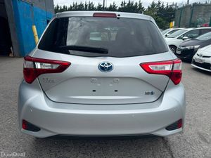2018 Toyota Vitz Hybrid Automatic - Image 3