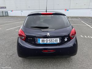 Peugeot 208 1.2 PETROL, AUTOMATIC, LOW MILEAGE, FI - Image 4