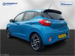 Hyundai i10 Hatchback Premium - Image 2