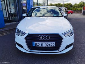 AUDI A3 1.6 TDI SE TECHNIK - Image 2