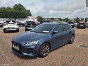 Ford Focus St-line 5D 1.0T 125 Mhev M6 FWD - Image 3