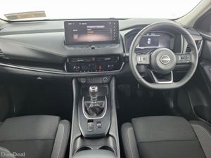 Nissan Qashqai 1.3 PET MILD HYBRID SV PREMIUM - Image 4