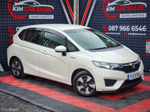Honda Fit 2017 - Image 2