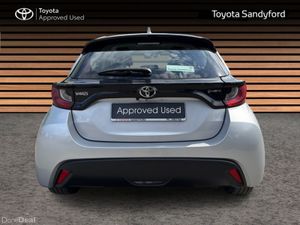 Toyota Yaris HYBRID LUNA // REAR CAMERA // TOYOTA - Image 4