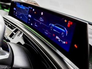 Peugeot 5008 GT Hybrid Auto 145HP - Image 3