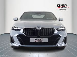 BMW i5 EDRIVE40 M SPORT - Image 2