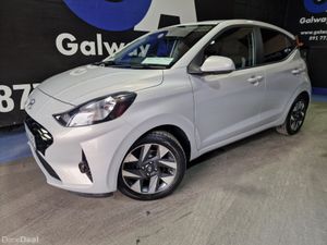 Hyundai i10 DELUXE 1.0 ** REVERSING CAMERA, CRUISE - Image 4