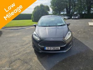 2017 Ford Fiesta 1.25 Titanium - ONLY 45K Kms!! - Image 2
