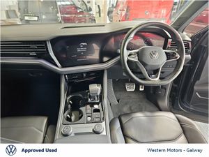 Volkswagen Touareg R-Line 3.0TDI, Black Pack, 20" - Image 3