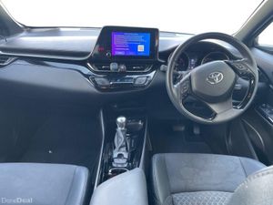 Toyota C-HR 1.8 HYBRID SPORT - Image 2