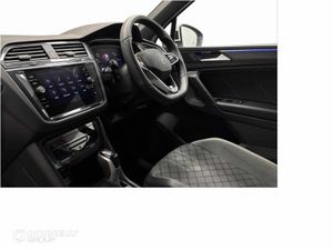 Volkswagen Tiguan Diesel Estate R-Line - Image 3