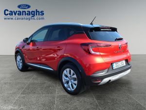 2020 Renault CAPTUR  ICONIC Dci 95 - Image 3