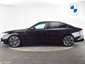 BMW 5-Series 530e M Sport Saloon - Image 3