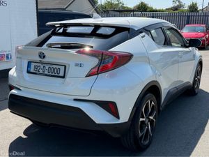Toyota C-HR (192) 1.8 HYBRID SPORT AUTO - Image 4