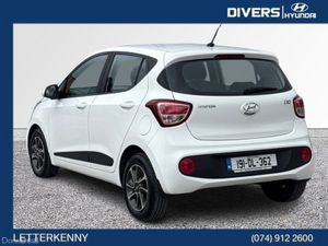 Hyundai i10 Deluxe - Image 2