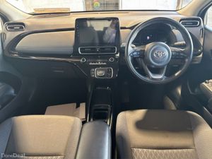 Toyota Aqua HYBRID 1.5 - Image 4