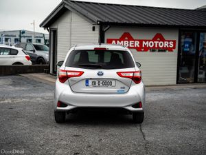 2019 TOYOTA YARIS VITZ HYBRID AUTO - Image 2