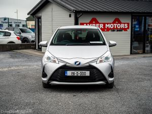 2019 TOYOTA YARIS VITZ HYBRID AUTO - Image 4