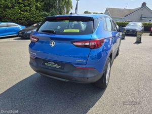 Vauxhall Grandland X SE - Image 4
