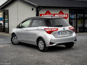 2018 Toyota Vitz Hybrid - Image 3