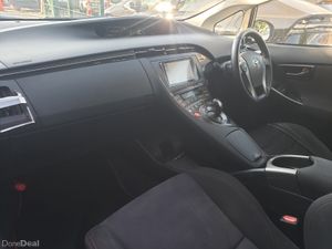2015Gs  toyota prius hybrid - Image 4