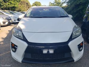 2015Gs  toyota prius hybrid - Image 3
