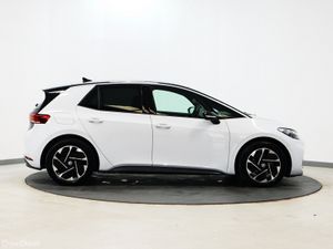 *10* 2023 Volkswagen ID.3 pro auto - Image 3