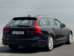 Volvo V90 2021 D4 (190hp) Momentum Auto - Image 3