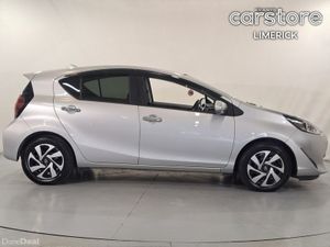 Toyota Aqua 1.5 HYBRID - Image 2