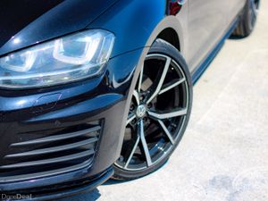 2016 VOLKSWAGEN GOLF GTD - Image 2