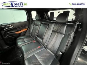 Mitsubishi Outlander PHEV 4WD, 7 Seats, Ultra low - Image 4