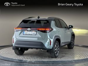 Toyota Yaris Cross HYBRID LUNA SPORT - Image 2