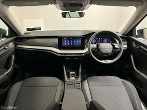 Skoda Octavia Selection DSG 1.5TSI 115BHP - Revers - Image 4