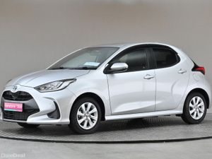 Toyota Yaris 1.5 PETROL HYBRID **360 PAN CAM**PARK - Image 4