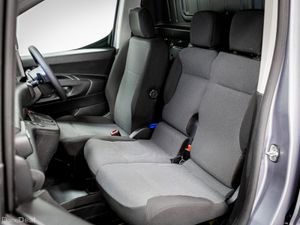 Citroen Berlingo LX Plus 1.5 Diesel Auto 130HP - Image 4