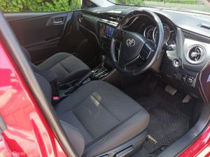 Toyota Auris 1.5 Petrol NOT HYBRID Automatic, 2017 - Image 4