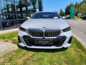 BMW 5-Series 530e M Sport Saloon - Image 4