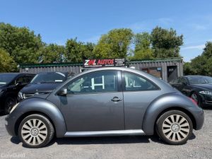 2005 Volkswagen Beetle - Image 4