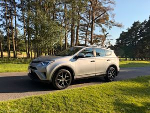 Toyota RAV4 2018 Diesel - Image 3