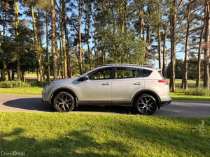 Toyota RAV4 2018 Diesel - Image 4