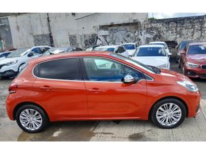 Peugeot 208 5D ALLUR 1.2L Petrol Automatic - Low m - Image 4