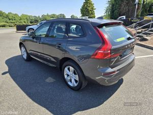Volvo XC60 Momentum - Image 3